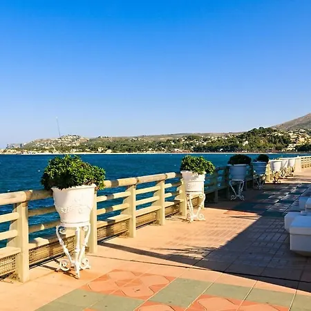 Retiro Park/aldea Hotel *